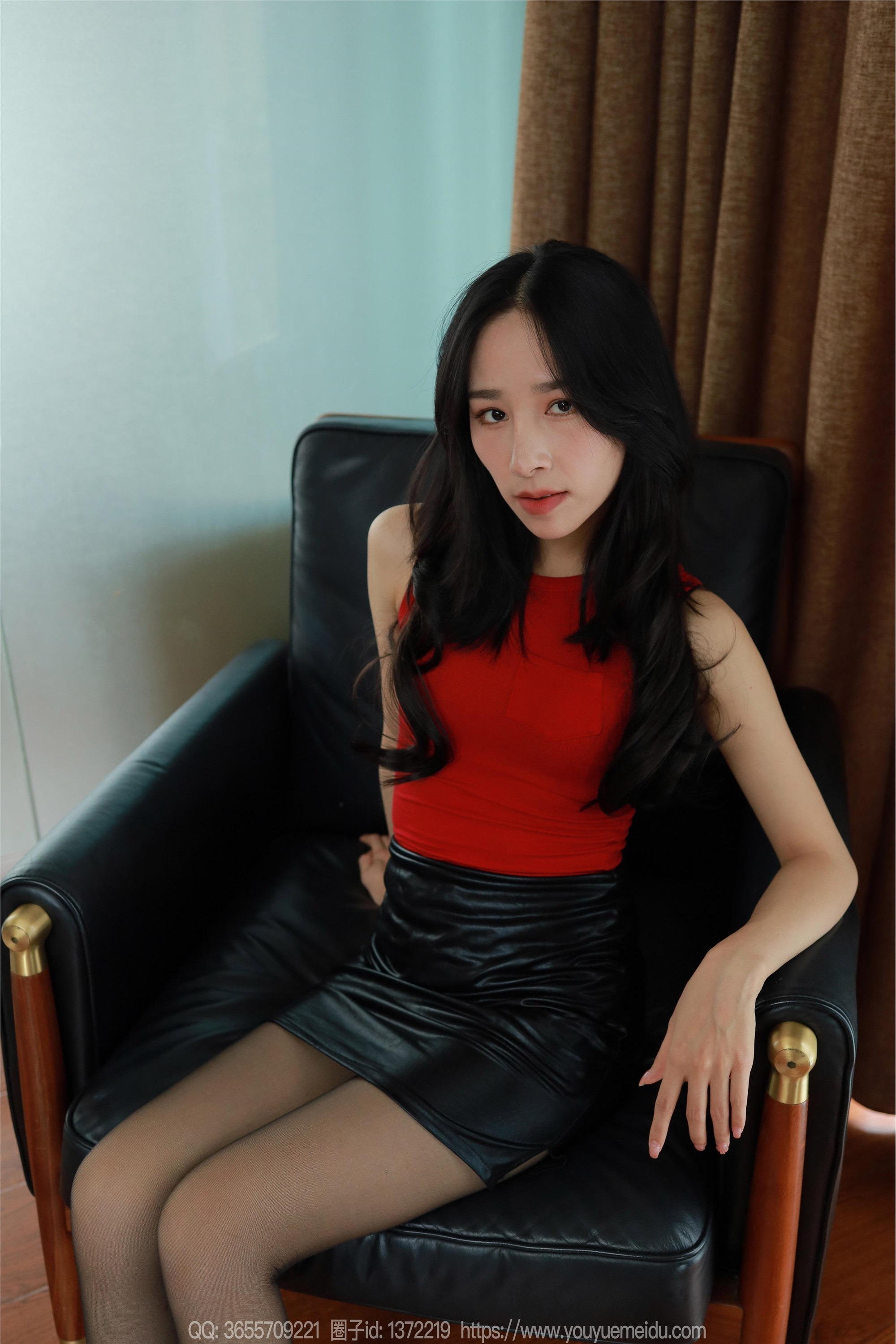 IESS异思趣向  2025.03.02 丝享家 1990 美子《红衣黑裙》